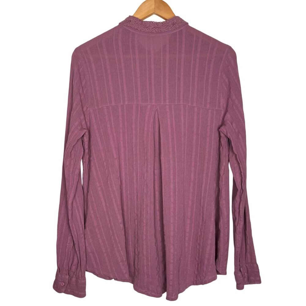 Free People Carter Dobby Embroidered Lace Button Down Top Purple Large - Picture 3 of 6